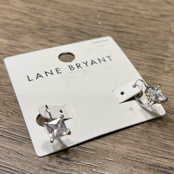 NWT LB silver tone square drop earrings - Picture 3 of 4